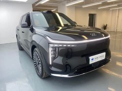 IM Motors Zhiji LS8 52 Max Luxury Six-Seater - ფოტო 3