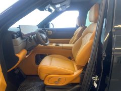 IM Motors Zhiji LS8 52 Max Luxury Six-Seater - ფოტო 5