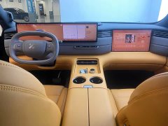 IM Motors Zhiji LS8 52 Max Luxury Six-Seater - ფოტო 8