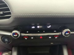 Mazda3 Axela 2.0L Automatic Elegant Edition - ფოტო 13