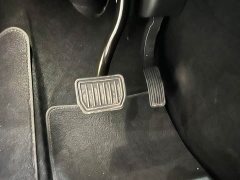 Tesla Model Y Rear-Wheel Drive - ფოტო 13