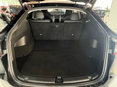 Tesla Model Y Rear-Wheel Drive - ფოტო 17