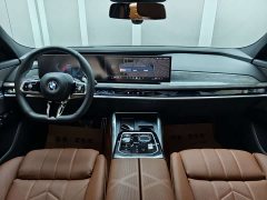 BMW 7 Series 2023 Facelift 740Li Luxury M Sport Package - ფოტო 10