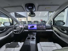 Voyah Lantu Dreamchaser PHEV AWD Flagship Kunpeng Edition - ფოტო 13