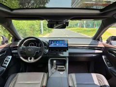 Toyota Camry Hybrid 2.5L XLE Premium - фото 4