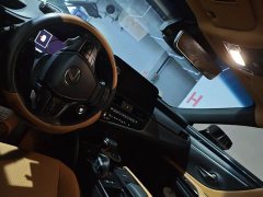 Lexus ES 200 Excellence Edition - ფოტო 5