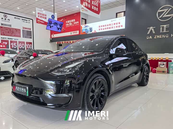 Tesla Model Y Standard Range RWD