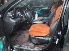 Toyota Crown Venza 2.5L HEV AWD Luxury - ფოტო 9