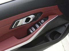 BMW 3 Series 320Li M Sport Package - ფოტო 11