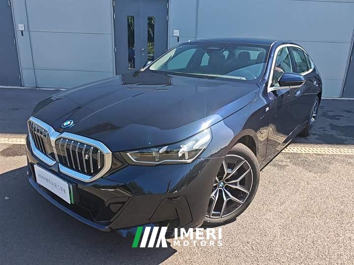 BMW i5 2025 eDrive 35L M Sport Package - ავტომობილი ჩინეთიდან