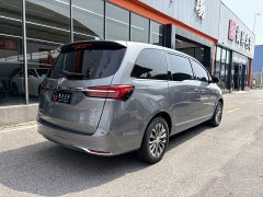 Buick GL8 Land Business Class 652T Premium - ფოტო 4