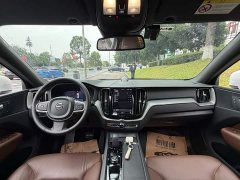 Volvo XC60 B5 AWD Smart Luxury Edition - ფოტო 13