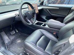 Tesla Model Y Rear-Wheel Drive - ფოტო 4