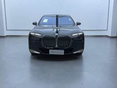 BMW 7 Series 2023 740Li Luxury M Sport Package - ფოტო 5