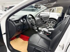 Skoda Octavia 1.5L Automatic Comfort Edition - ფოტო 7