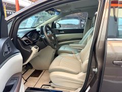 Buick GL8 Land Official Business Class 652T Comfort Edition - ფოტო 7