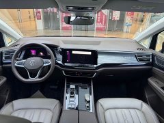 Volkswagen Viloran 330TSI Luxury - ფოტო 9