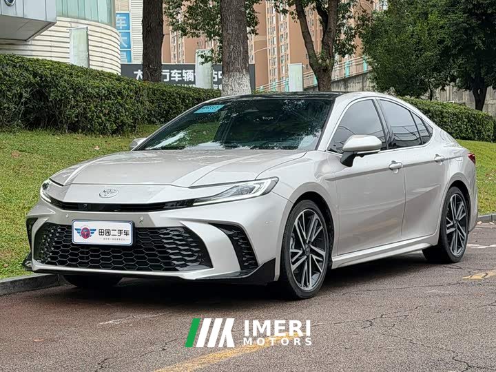 Toyota Camry 2.0S Sport - ავტომობილი ჩინეთიდან