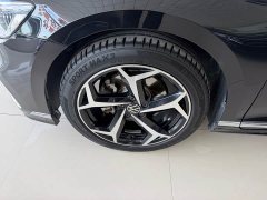 Volkswagen Magotan 2 Million Units Commemorative Edition 330TSI DSG Leading Version - ფოტო 11
