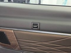 Toyota Vellfire 2024 Crown Hybrid 2.5L Executive Premier Edition - ფოტო 17