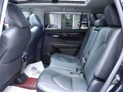 Toyota Highlander 2.5L Intelligent Hybrid AWD Knight Edition 7-Seater - ფოტო 7