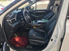 Toyota Highlander Hybrid 2.5L AWD Premium 7-Seater - ფოტო 11