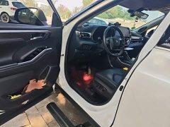 Toyota Highlander Hybrid 2.5L AWD Premium 7-Seater - ფოტო 12