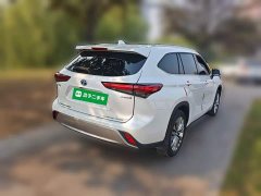 Toyota Highlander Hybrid 2.5L AWD Premium 7-Seater - ფოტო 4