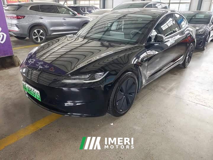 Tesla Model 3 Rear-Wheel Drive