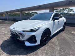 Changan UNI-V 1.5T Premium - ფოტო 1