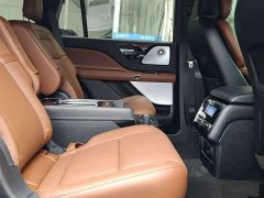 Lincoln Aviator 3.0T V6 AWD Executive - ფოტო 14