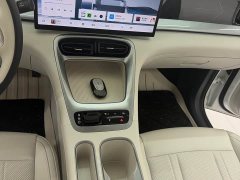 Geely Xing Yuan UP 410km Explorer Edition - ფოტო 13