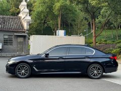 BMW 5 Series 525Li M Sport Package - ფოტო 3