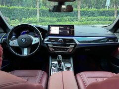BMW 5 Series 525Li M Sport Package - ფოტო 7