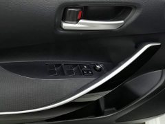Toyota Corolla 2021 Hybrid 1.8L E-CVT Elite - ფოტო 9