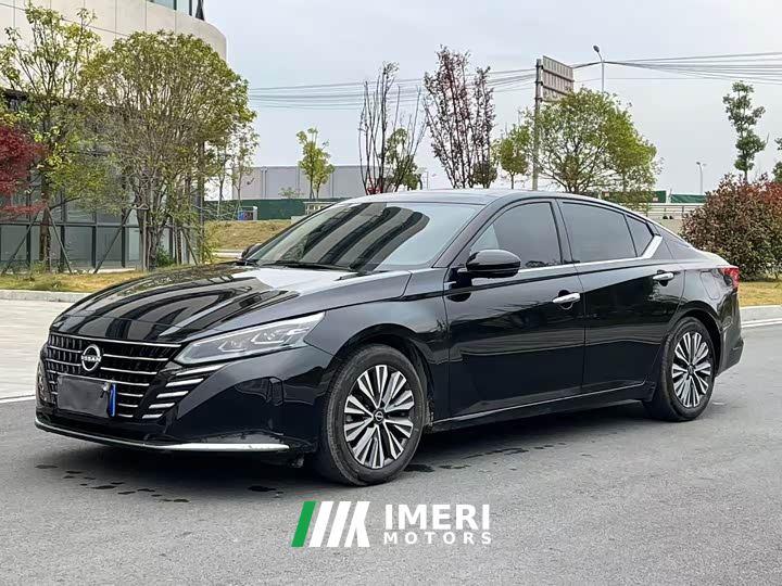 Nissan Teana 2.0L SV Black Gold Edition