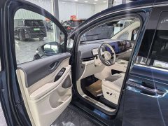 Voyah Lantu Dreamchaser PHEV AWD Luxury Kunpeng Edition - ფოტო 3