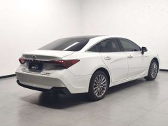 Toyota Avalon Hybrid 2.0L Luxury - ფოტო 4