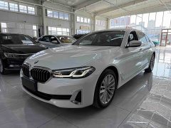 BMW 5 Series 525Li Luxury Package - ფოტო 1