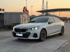 BMW 5 Series Facelift 530Li Luxury M Sport Package - ფოტო 1