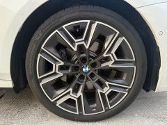 BMW 5 Series Facelift 530Li Luxury M Sport Package - ფოტო 11