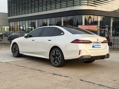 BMW 5 Series Facelift 530Li Luxury M Sport Package - ფოტო 14