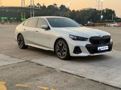 BMW 5 Series Facelift 530Li Luxury M Sport Package - ფოტო 3