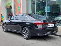 Volkswagen Passat 330TSI Luxury - ფოტო 4