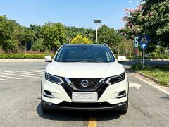 Nissan Qashqai 2.0L CVT Luxury - ფოტო 1