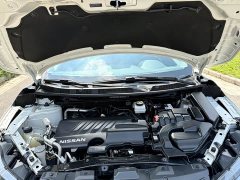 Nissan Qashqai 2.0L CVT Luxury - ფოტო 11