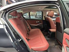 BMW 3 Series 330i M Sport Night Edition Package - ფოტო 5