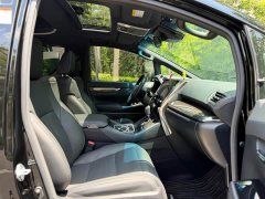 Toyota Alphard Hybrid 2.5L Premium Edition - ფოტო 18