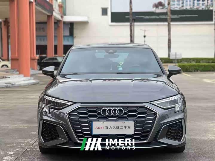 Audi A3 Sportback 35 TFSI Luxury Sport