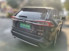Toyota Vland 2.0L CVT FWD Luxury Plus - ფოტო 4